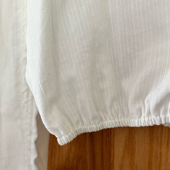 Women’s Top - Picture 5 of 9